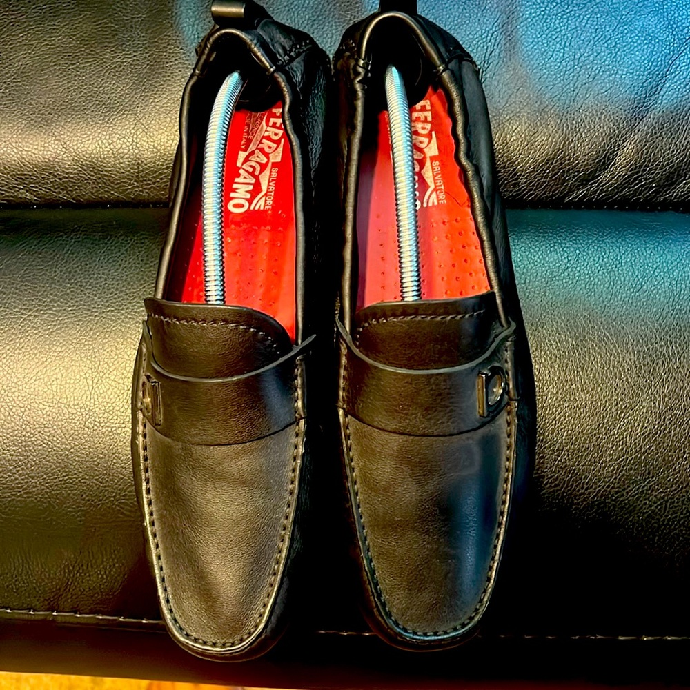 Black Ferragamo Driver